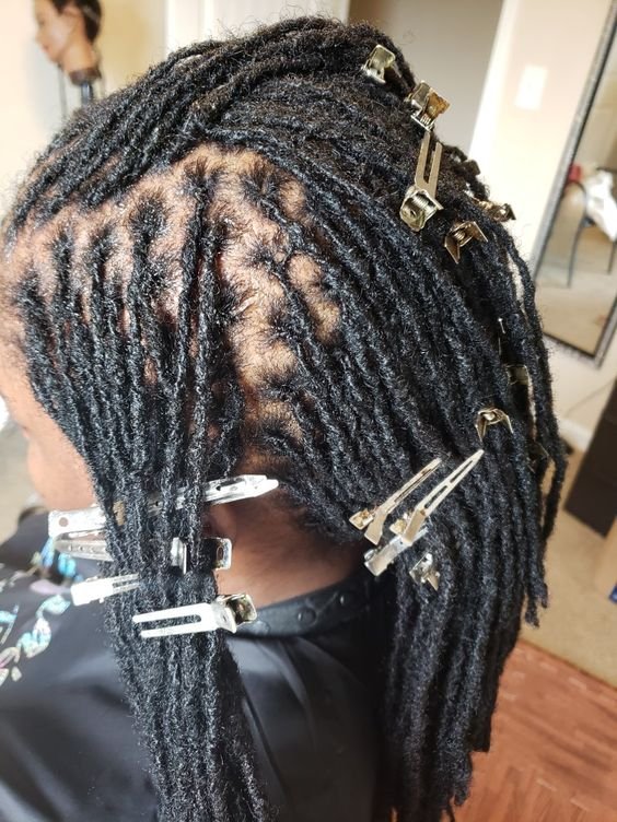 Interlocking Dreads Technique Guide