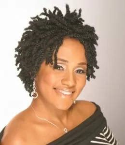 Short Kinky Twists