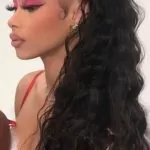 Loose Wavy High Ponytail