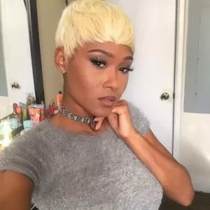 platinumb blond straight bangs 27 piece wig